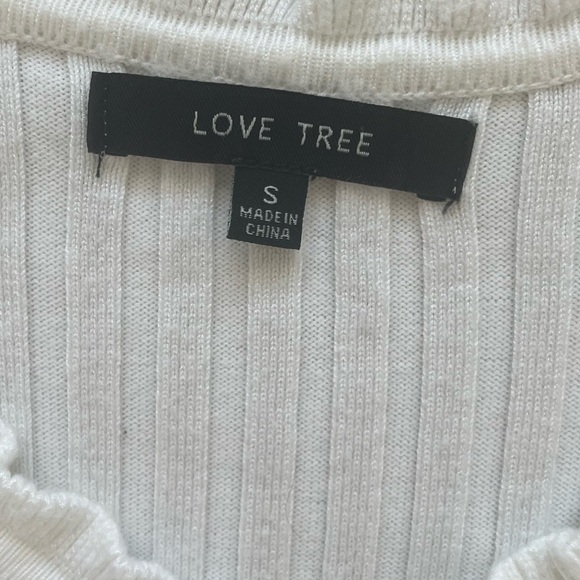 Women’s Ribbed Cream Ivory White Long Sleeve Lettuce Edge Ruffle Crop Top Blouse - Picture 3 of 3